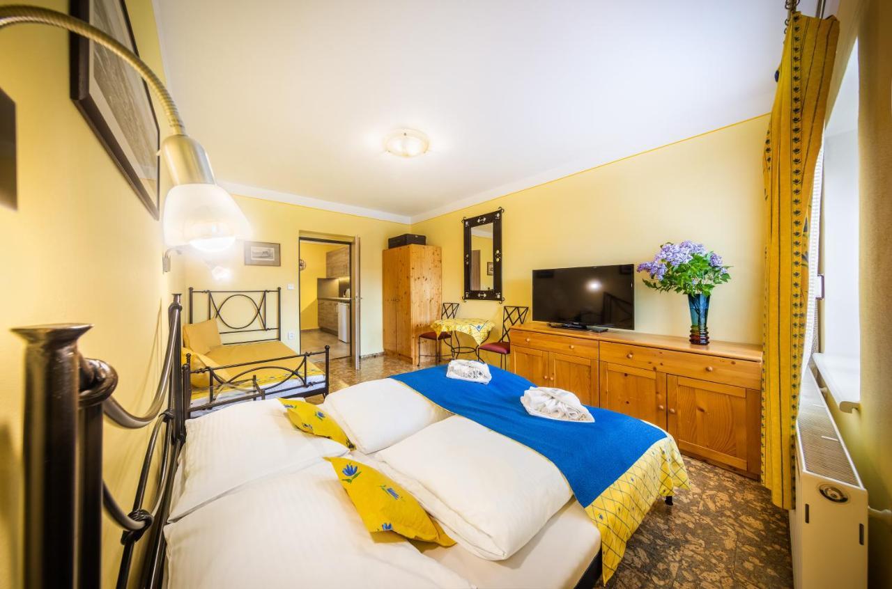 Villa Gardena Cesky Krumlov Luaran gambar